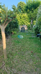 Foto Casa indipendente in VIA BUONARROTI, Camaiore Lido di Camaiore