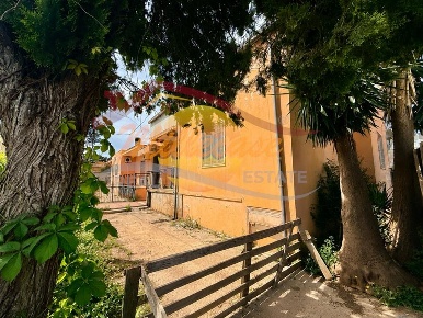 Foto Villa unifamiliare a Siracusa Gelone - Cadorna di 141 m² in vendita