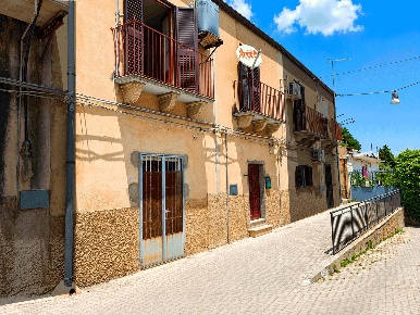 Foto Casa indipendente in via Salvatore Lo Tauro 9, San Michele di Ganzaria