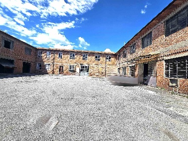 Foto Laboratorio in via di Piaggiori, Capannori Segromigno - San Colombano