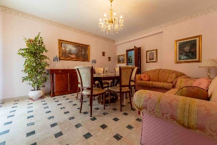 Foto Appartamento a Campofelice di Roccella di 131 m² con 5 locali