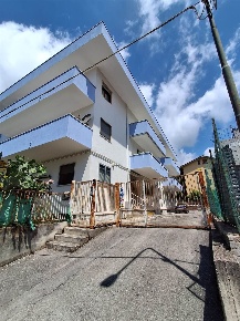 Foto Appartamento in via enzo ricciardi 3, San Mango Piemonte di 110 m²