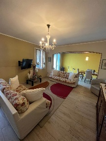 Foto Case semi ndipendenti a Guastalla Tagliata di 280 m² con 8 locali
