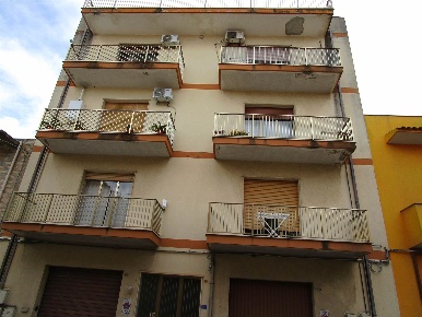Foto Appartamento in Via San Martino 384/C, Vittoria Centro di 144 m²