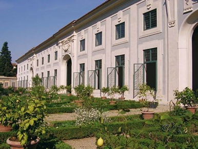 Foto Appartamento a Firenze Santo Spirito di 130 m² con 5 locali in affitto