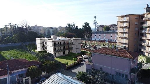 Foto Appartamento a Vallecrosia Centro di 97 m² con 4 locali in vendita