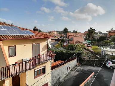 Foto Appartamento in Via umberto  2, San Pietro Clarenza Centro di 90 m²