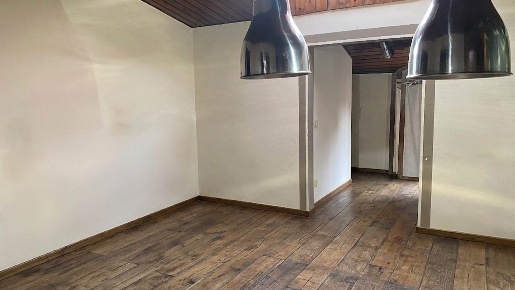 Foto Appartamento a Modena Centro Storico di 191 m² con 8 locali in affitto