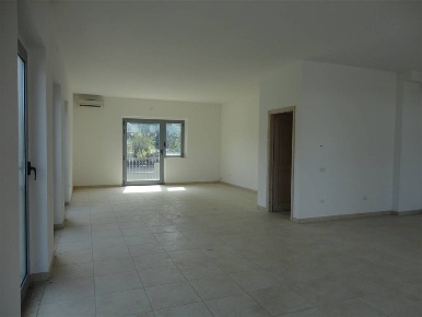 Foto Negozio a Certaldo Canonica di 80 m² con 1 locali in affitto