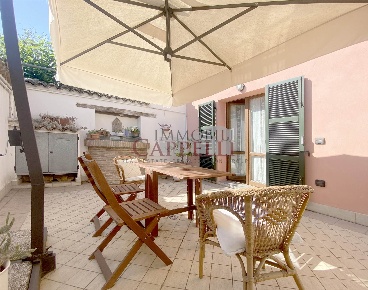 Foto Casa indipendente in Via Mazzini 23, Forlimpopoli Centro di 166 m²