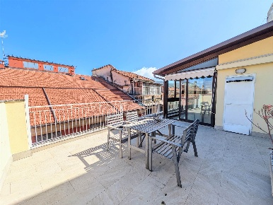 Foto Appartamento a La Spezia Centro Storico di 128 m² con 5 locali