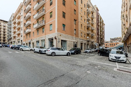 Foto Appartamento in via Monti  50, Cagliari San Benedetto di 123 m²