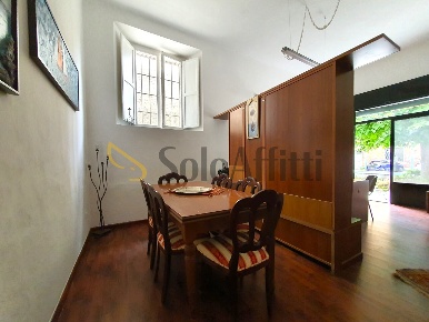 Foto Ufficio in Via della Stazione 88, Catanzaro Sala di 30 m² con 1 locali