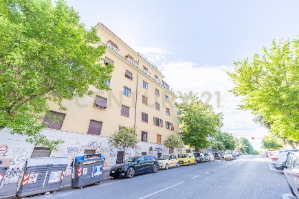 Foto Appartamento in Via di S. Angela Merici 16, Roma Bologna di 55 m²