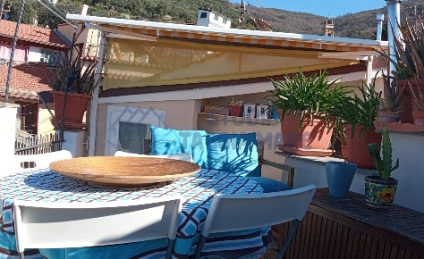 Foto Appartamento in Via Principe Amedeo, Castellaro di 110 m² con 4 locali
