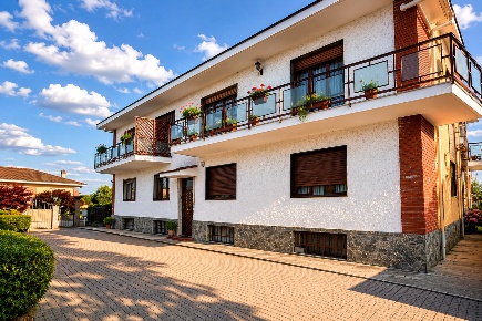 Foto Appartamento in Alfieri, Druento di 124 m² con 5 locali in vendita