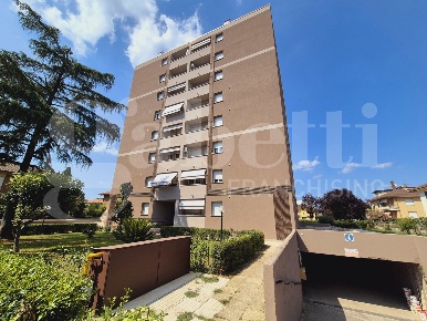 Foto Appartamento in Via VELINO 6, Bastia Umbra Bastia di 100 m² in vendita