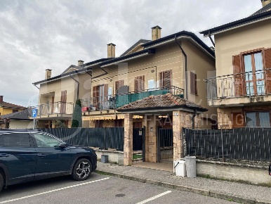 Foto Appartamento in Via Baldrighi 14, Massalengo di 87 m² con 2 locali