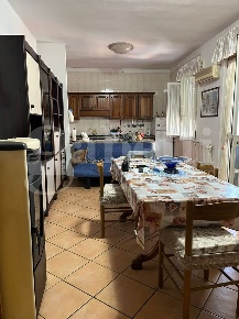 Foto Appartamento in Via Monfalcone 45, Cagliari Is Mirrionis di 136 m²