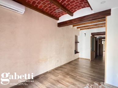 Foto Appartamento in Via Garibaldi 62, Patti Centro di 70 m² con 3 locali