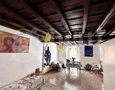Foto Appartamento in Via Baccina 23, Roma Monti di 45 m² con 1 locali
