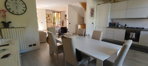 Foto Villa a schiera a Calvagese della Riviera Centro di 210 m² in vendita