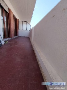 Foto Appartamento a Massa Centro di 105 m² con 5 locali in vendita