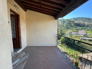 Foto Casa indipendente a Capannori Colle di Compito - Castelvecchio
