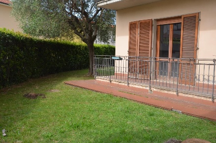Foto Villa bifamiliare a San Giuliano Terme Pontasserchio, Pappiana