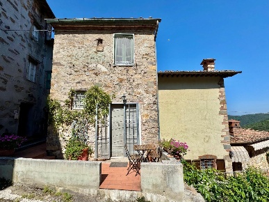 Foto Casa indipendente a Capannori Colle di Compito - Castelvecchio