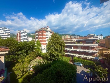 Foto Appartamento a Massa Centro di 108 m² con 4 locali in vendita