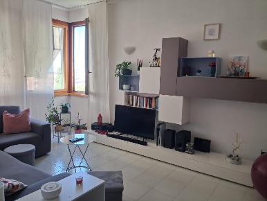 Foto Appartamento a Livorno Calzabigi di 75 m² con 4 locali in affitto