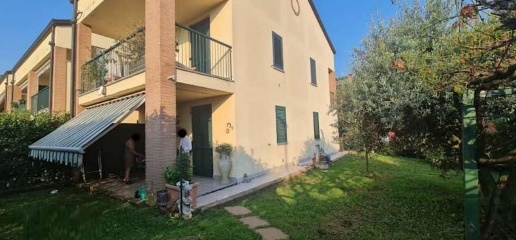 Foto Appartamento a Lesmo di 138 m² con 4 locali in vendita