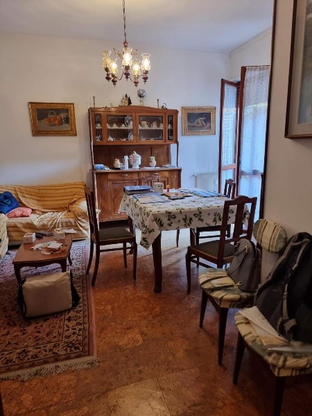appartamento in vendita a Carrara in zona Marina di Carrara
