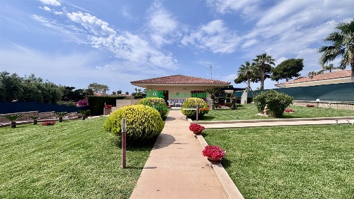 Foto Villa unifamiliare in Via Portovenere, Ragusa Marina di Ragusa Centro