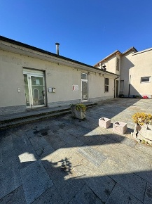 Foto Locale commerciale a Chiusavecchia di 100 m² in vendita