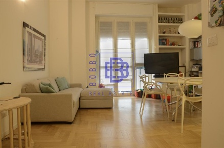 Foto Appartamento in Via Santa Sofia, Milano Ticinese di 80 m² con 2 locali