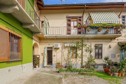 Foto Case semi ndipendenti a Monza di 104 m² con 3 locali in vendita