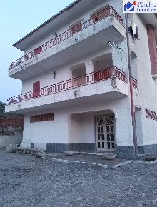 Foto Casa indipendente in RIONE DEL POZZO, Duronia Centro di 450 m²