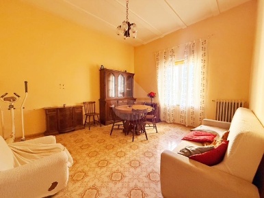 Foto Casa indipendente in via don luigi sturzo, Montefiascone di 85 m²