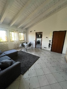 Foto Appartamento a Suzzara Centro di 90 m² con 5 locali in vendita