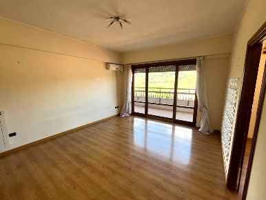 Foto Appartamento a Terni Centro di 144 m² con 5 locali in vendita
