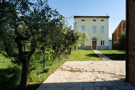Foto Villa unifamiliare in Via Cardinale Pacini  12, Capannori Centro