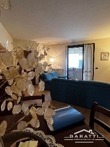 Foto Appartamento a Suzzara Centro di 100 m² con 7 locali in vendita
