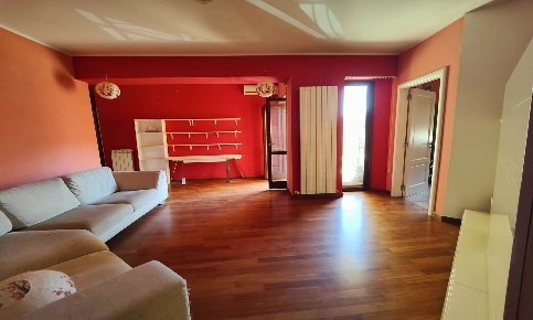 Foto Appartamento in Via Antonio Catera, Cosenza Panebianco - Tribunale