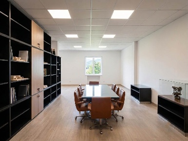 Foto Ufficio in Via Pironti  41, Avellino di 135 m² con 1 locali in vendita