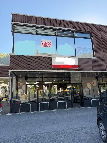 Foto Locale commerciale in VIA CAMIASCO 1/B, Sonico di 133 m² in vendita