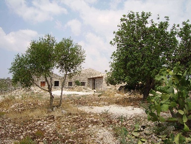 Foto Casa indipendente a Scicli di 200 m² con 3 locali in vendita