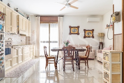 Foto Appartamento in via Guardi 14, Monza Buonarroti di 122 m² con 4 locali