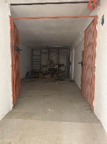 Foto Garage a Pistoia Pistoia Ovest di 60 m² con 2 locali in vendita